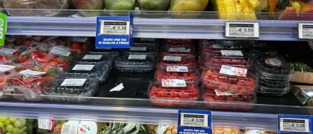 Berries in Florence: limited ranges, unstable quality and prices reaching €31.84 per kilogram-image